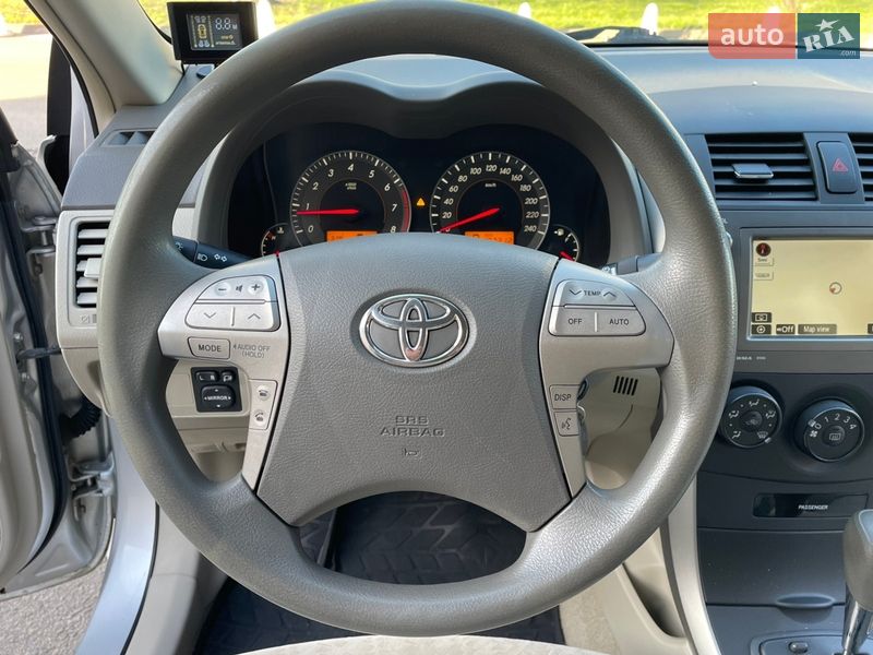 Седан Toyota Corolla 2008 в Киеве