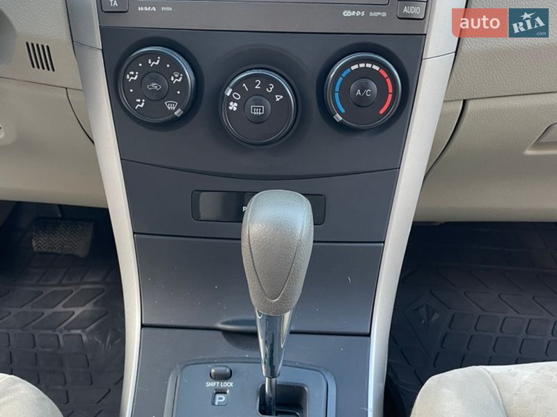 Седан Toyota Corolla 2008 в Киеве