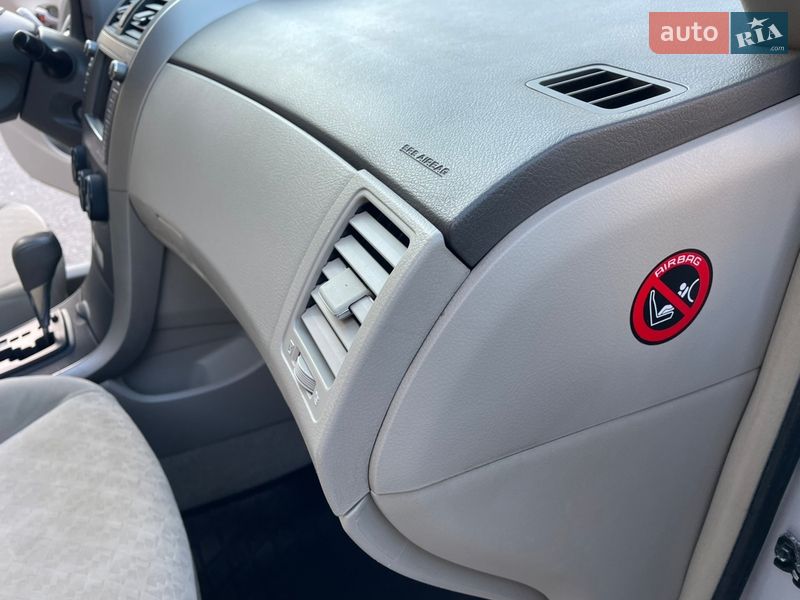 Седан Toyota Corolla 2008 в Киеве