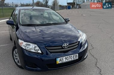Седан Toyota Corolla 2009 в Днепре