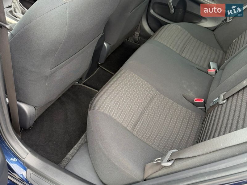 Седан Toyota Corolla 2009 в Днепре