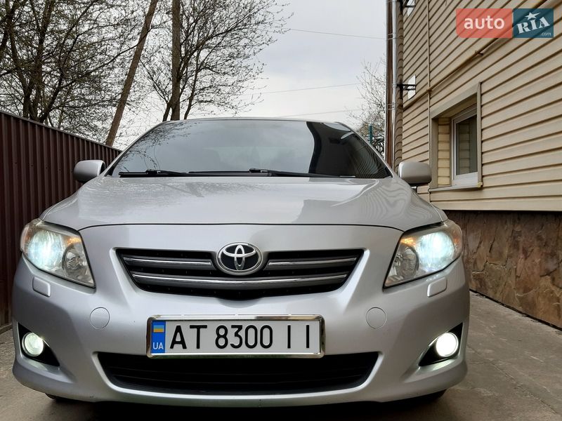 Седан Toyota Corolla 2007 в Ивано-Франковске фото Седан Toyota Corolla 2007 в Ивано-Франковске