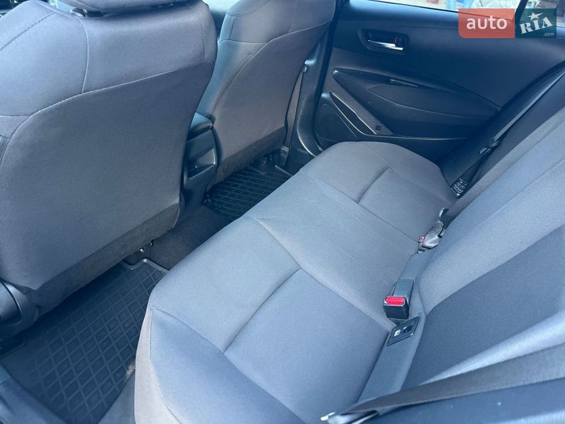 Седан Toyota Corolla 2019 в Дніпрі