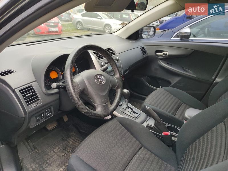 Седан Toyota Corolla 2009 в Хмельницькому