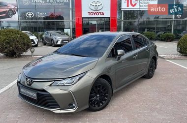 Седан Toyota Corolla 2021 в Хмельницком