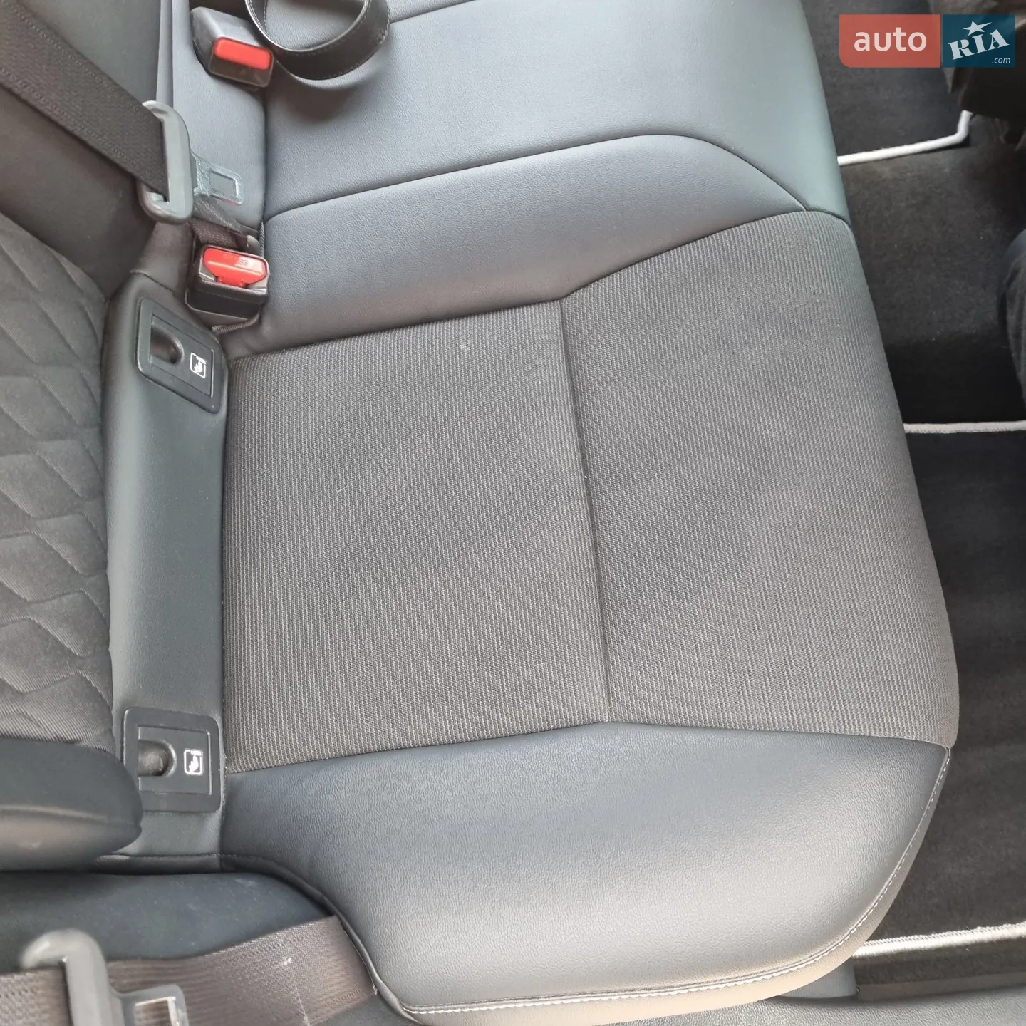 2019 Toyota Corolla - мініатюра 19