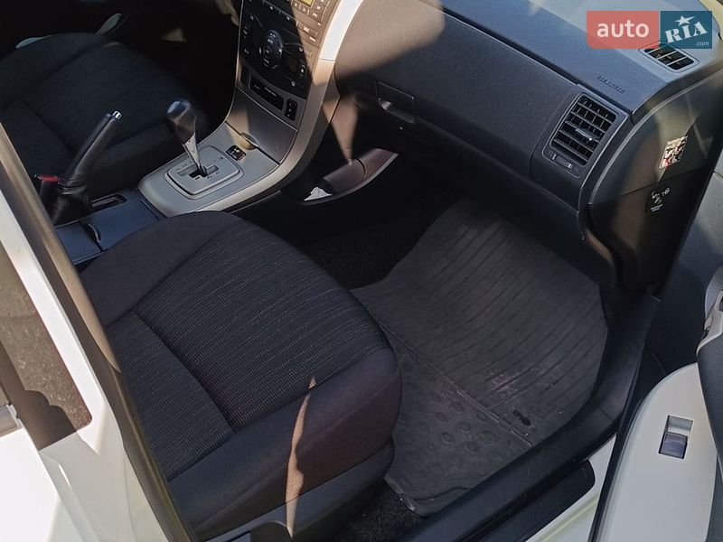 Седан Toyota Corolla 2008 в Тернополі