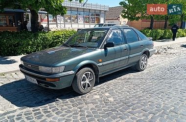 Лифтбек Toyota Corolla 1988 в Виноградове