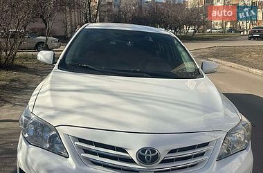 Седан Toyota Corolla 2011 в Киеве