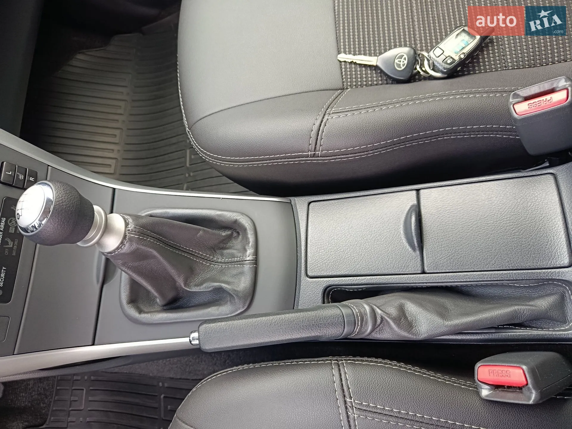 2011 Toyota Corolla - мініатюра 25