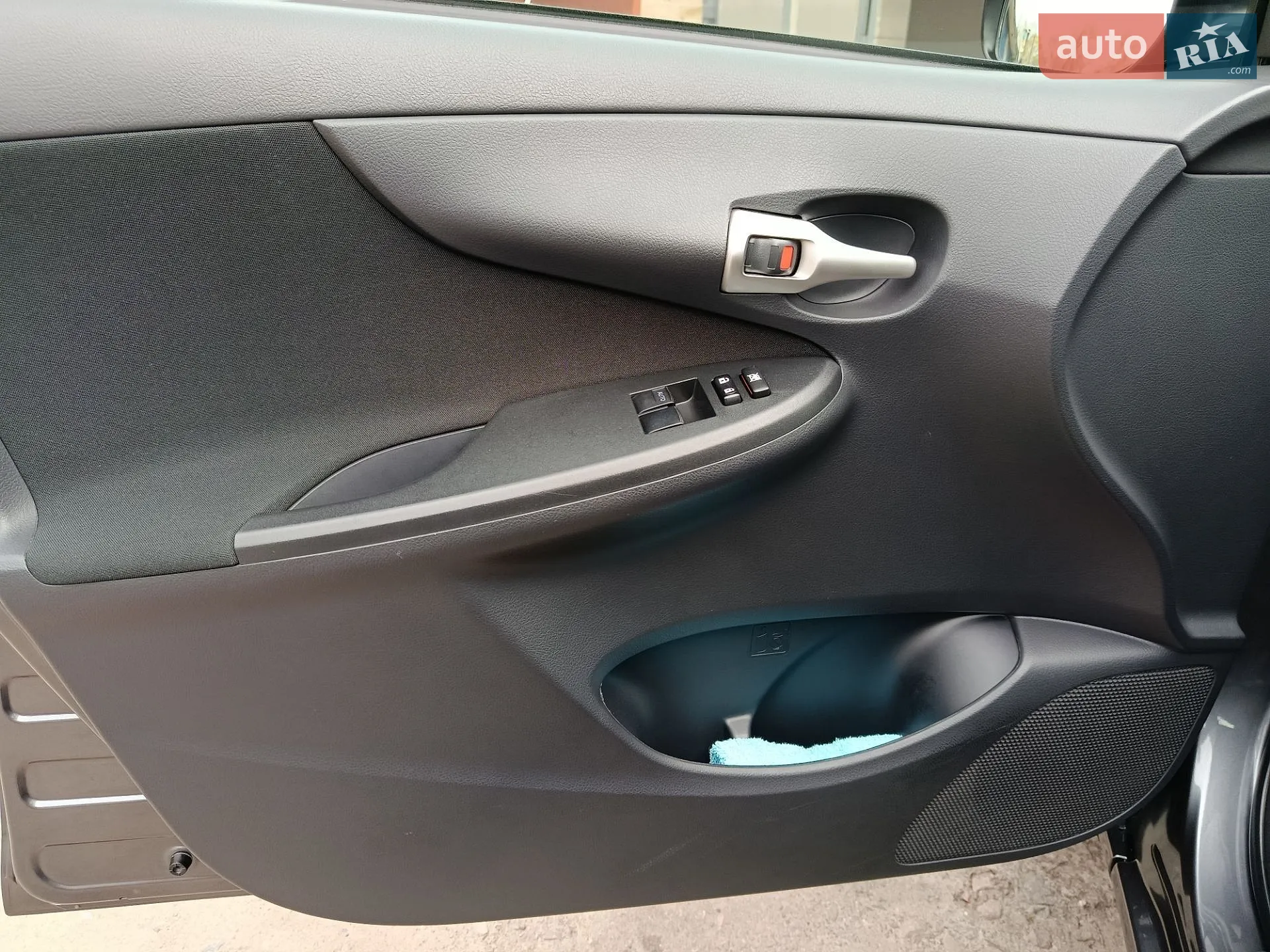 2011 Toyota Corolla - мініатюра 30
