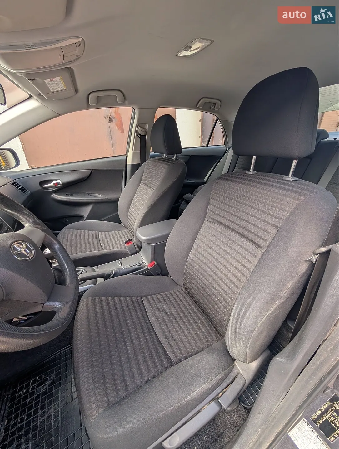 2010 Toyota Corolla - мініатюра 32
