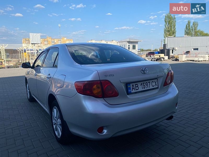 Седан Toyota Corolla 2007 в Первомайске
