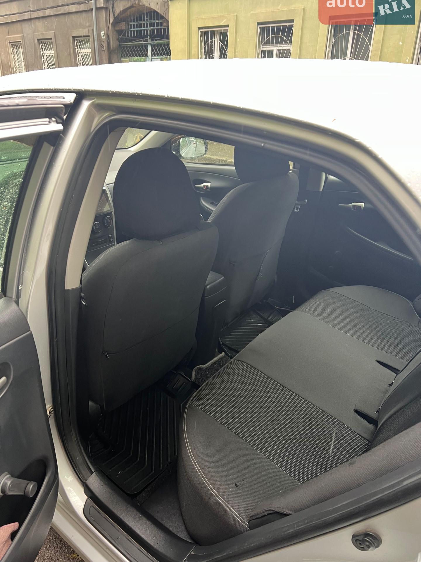 2010 Toyota Corolla - мініатюра 8