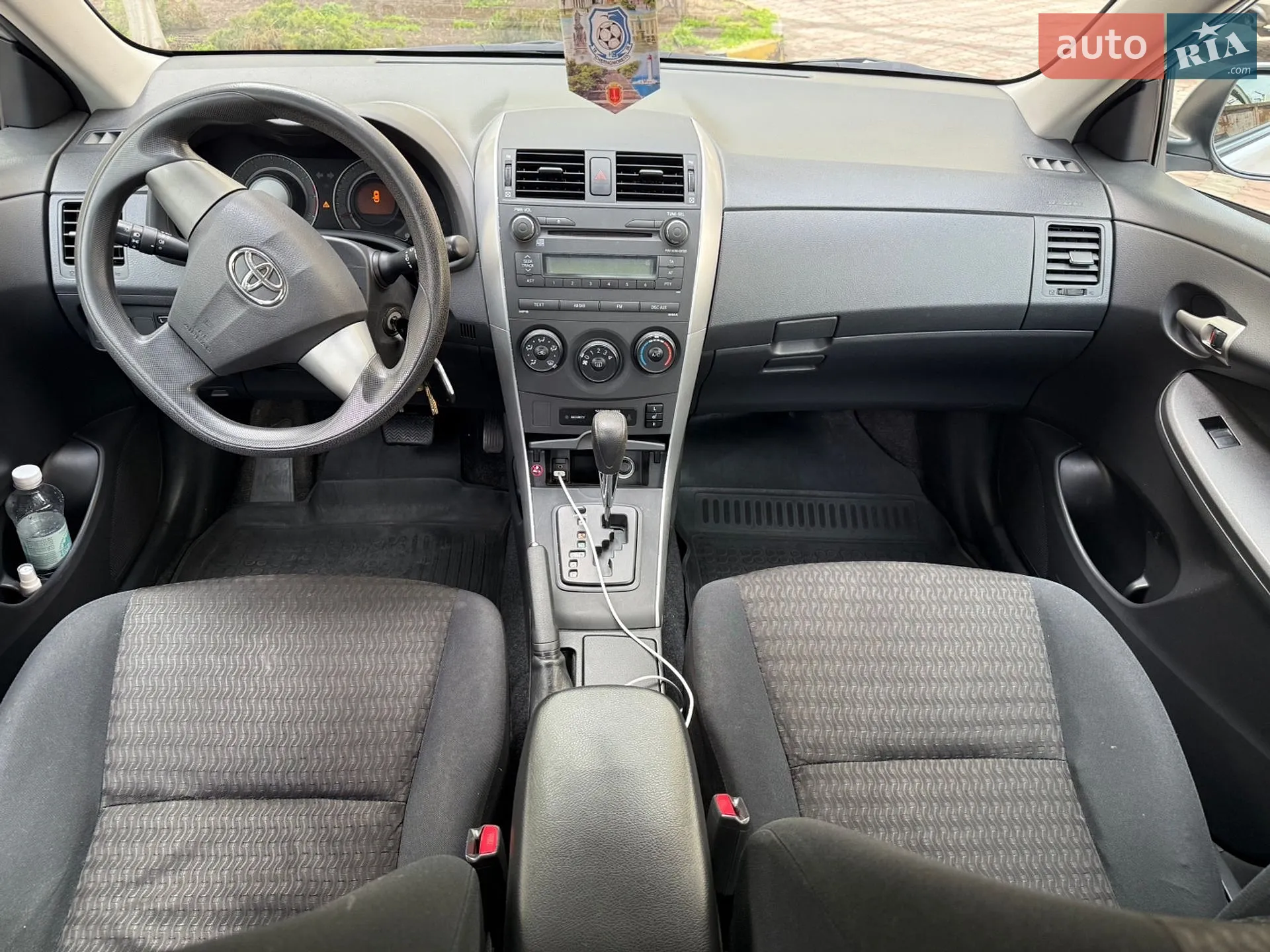 2011 Toyota Corolla - мініатюра 9
