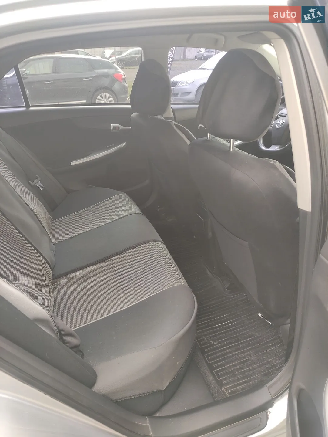 2011 Toyota Corolla - мініатюра 6