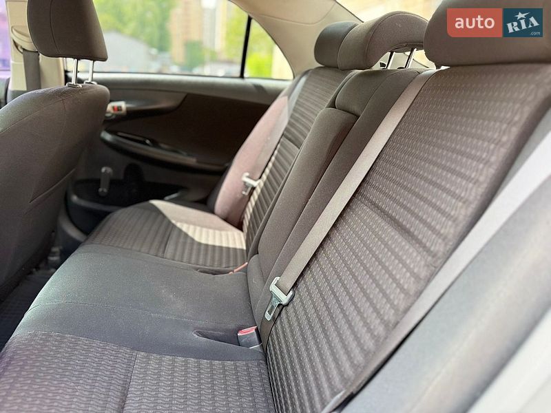 Седан Toyota Corolla 2009 в Киеве фото 18 Седан Toyota Corolla 2009 в Киеве