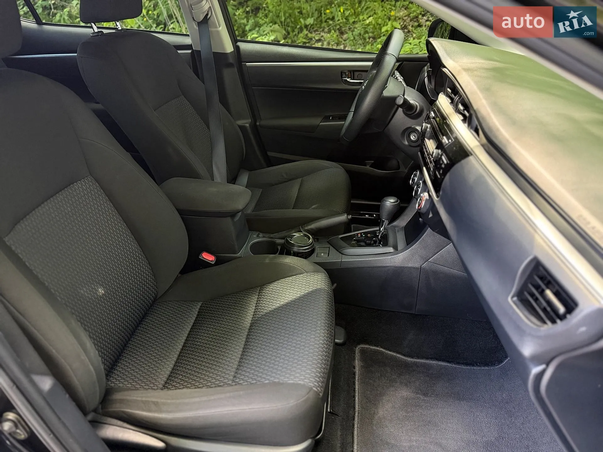 2016 Toyota Corolla - мініатюра 15
