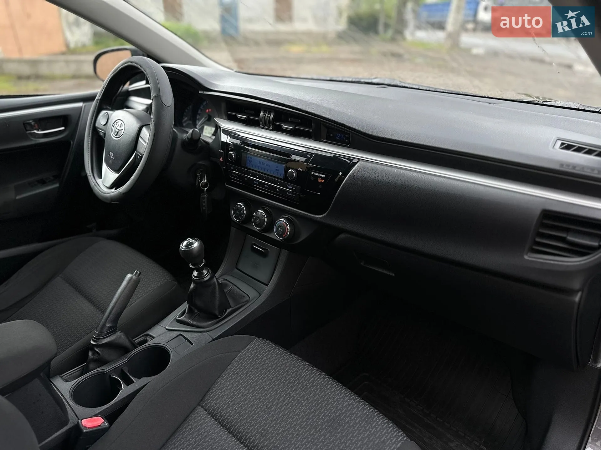 2013 Toyota Corolla - мініатюра 28