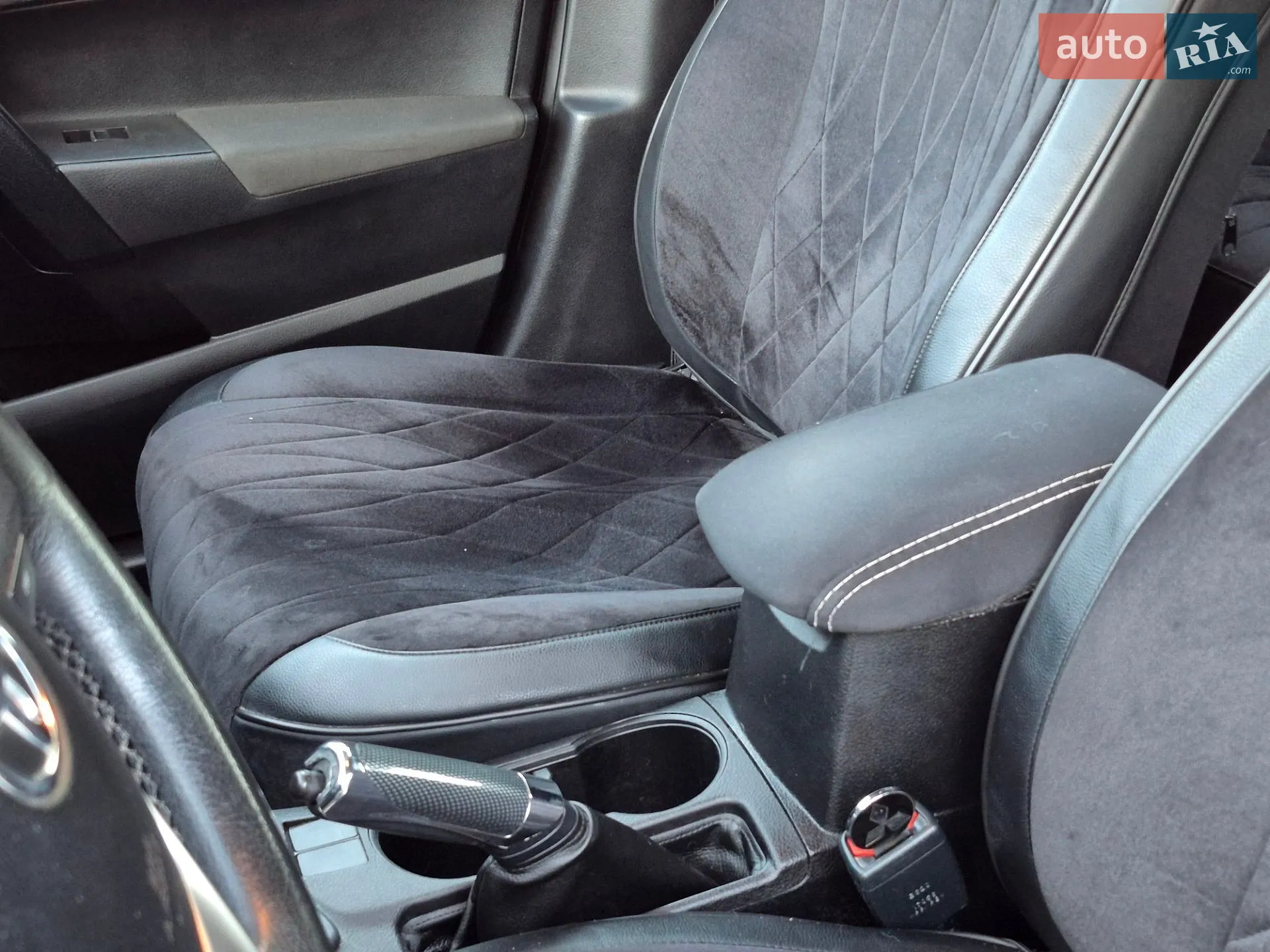 2013 Toyota Corolla - мініатюра 23