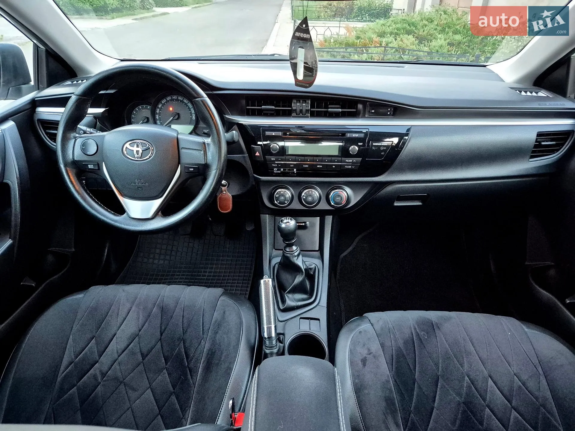 2013 Toyota Corolla - мініатюра 26