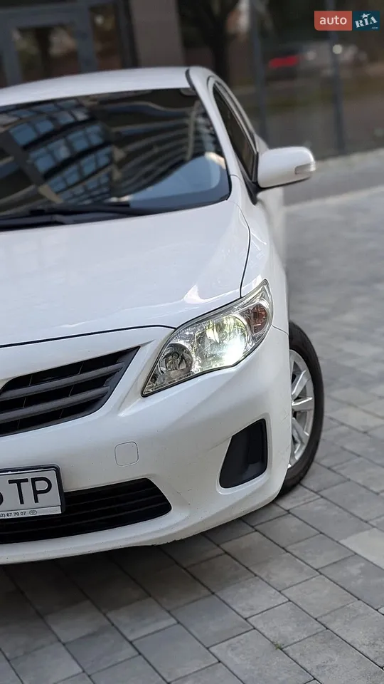 2011 Toyota Corolla - мініатюра 18