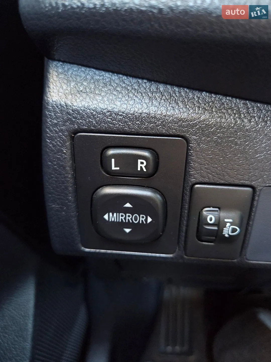 2013 Toyota Corolla - мініатюра 30