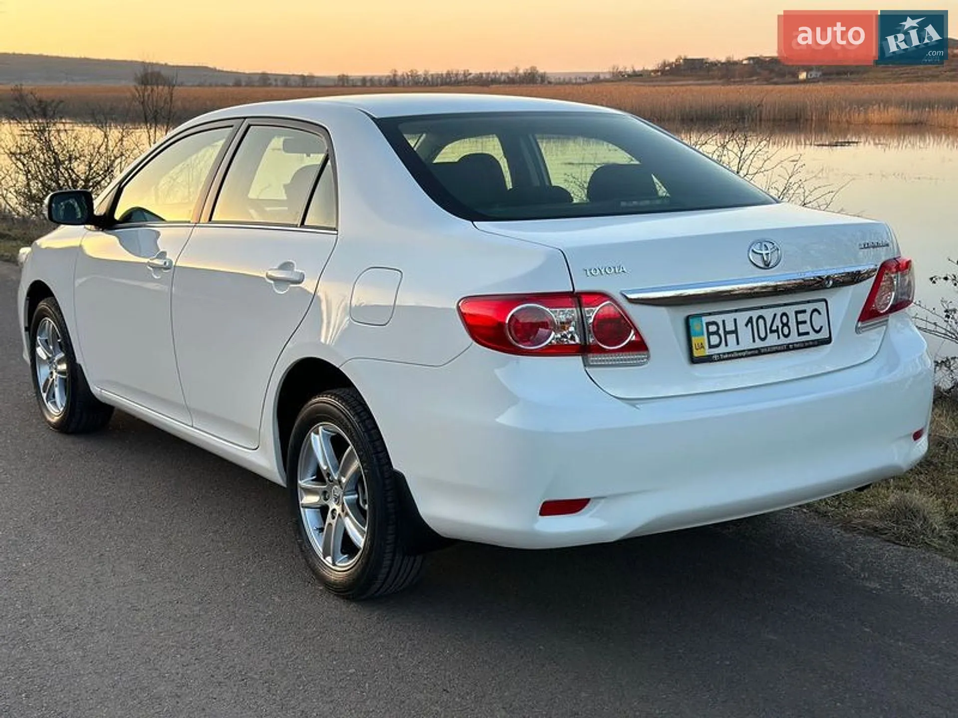 2011 Toyota Corolla - мініатюра 9