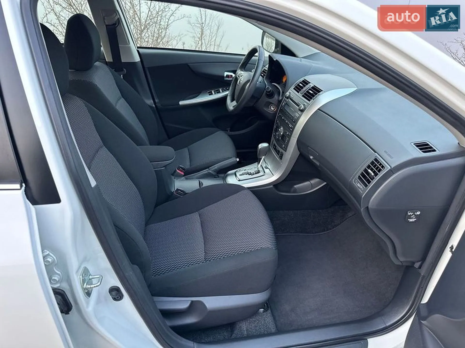 2011 Toyota Corolla - мініатюра 36