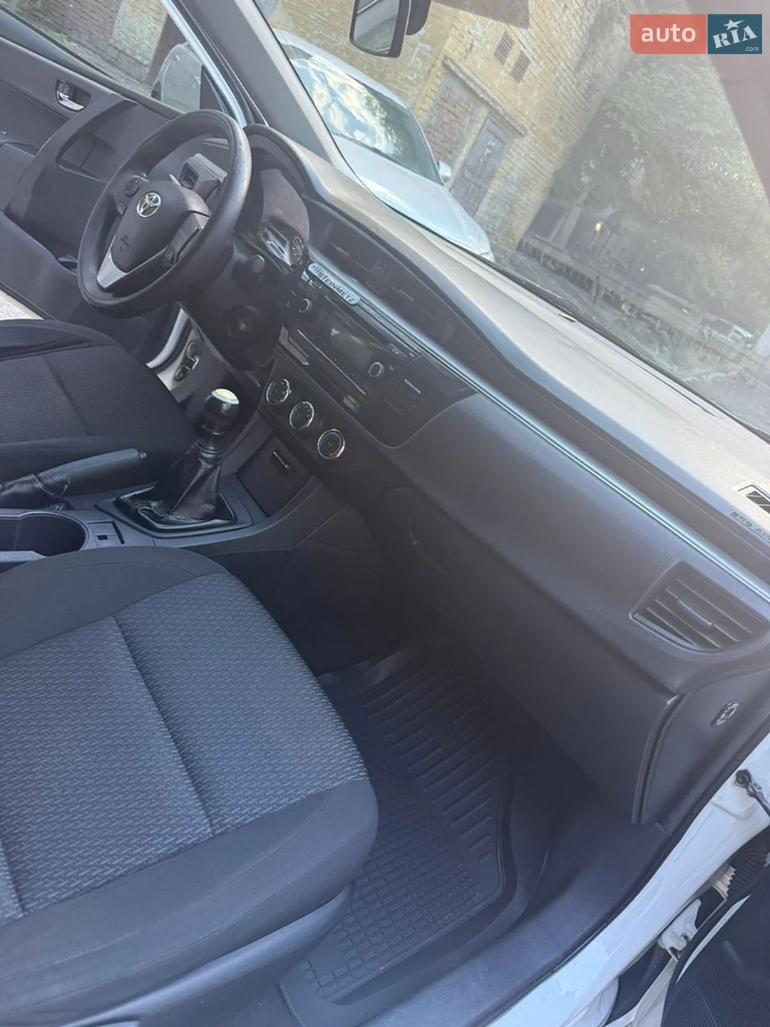 2015 Toyota Corolla - мініатюра 12