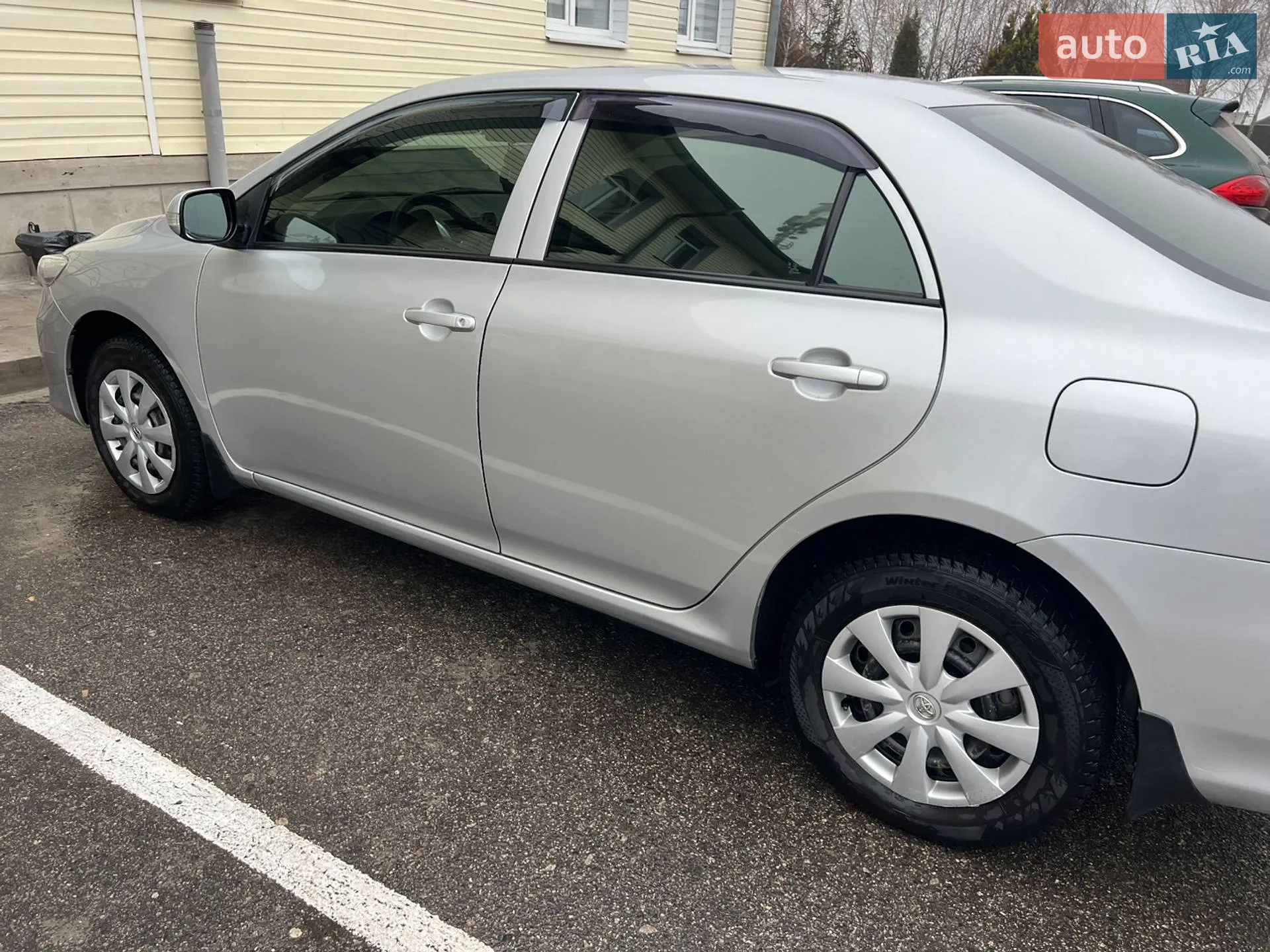 2011 Toyota Corolla - мініатюра 9