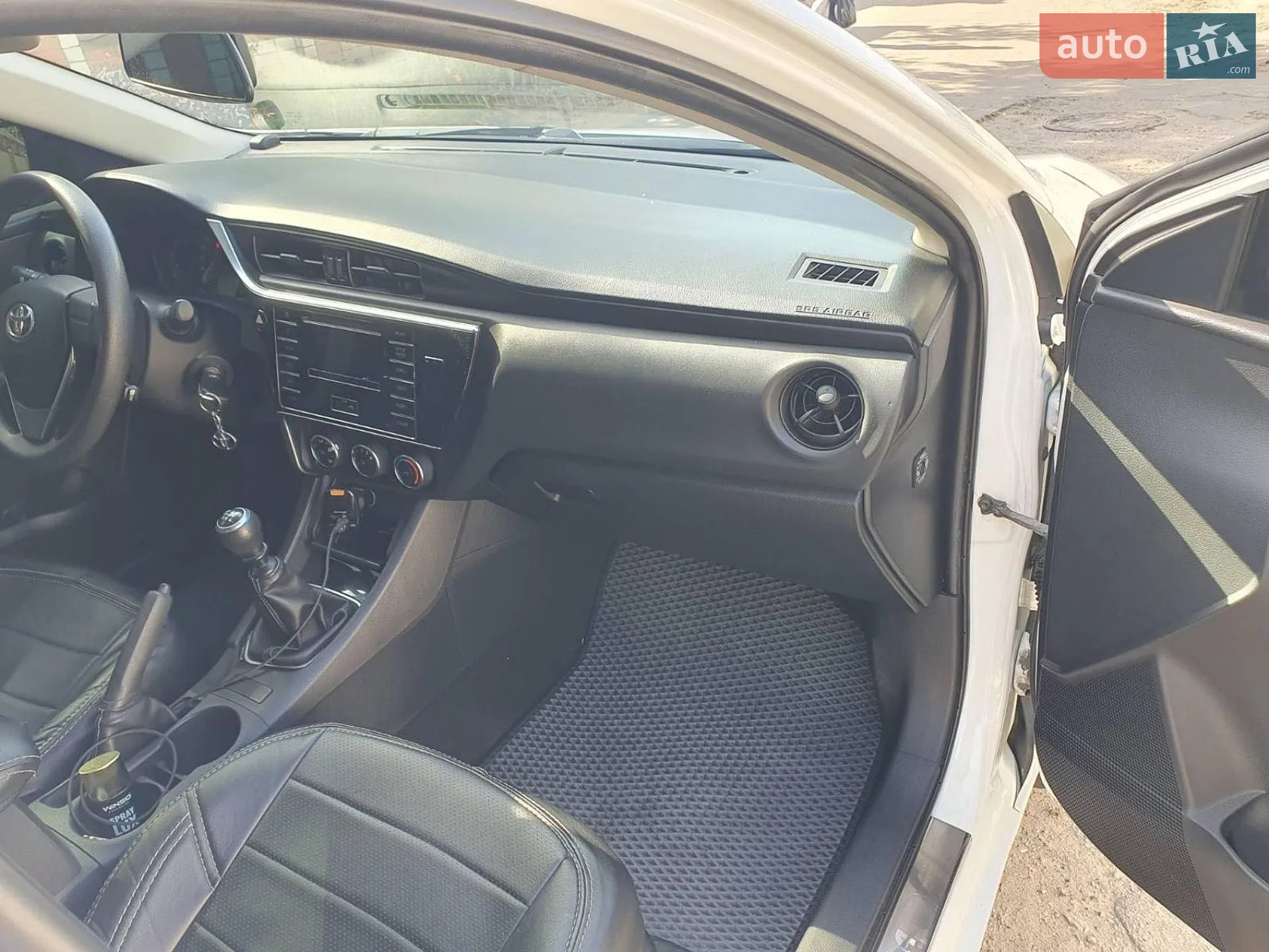 2017 Toyota Corolla - мініатюра 8