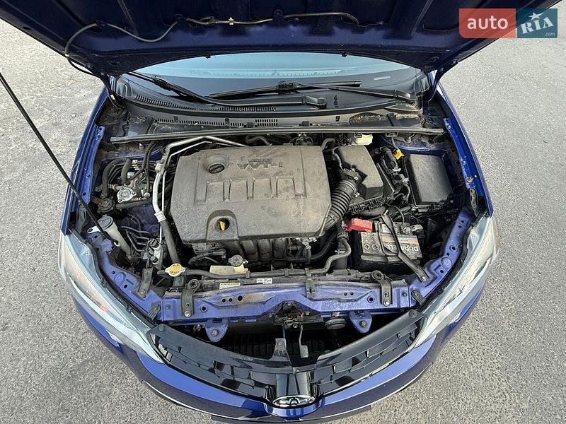 Седан Toyota Corolla 2015 в Киеве