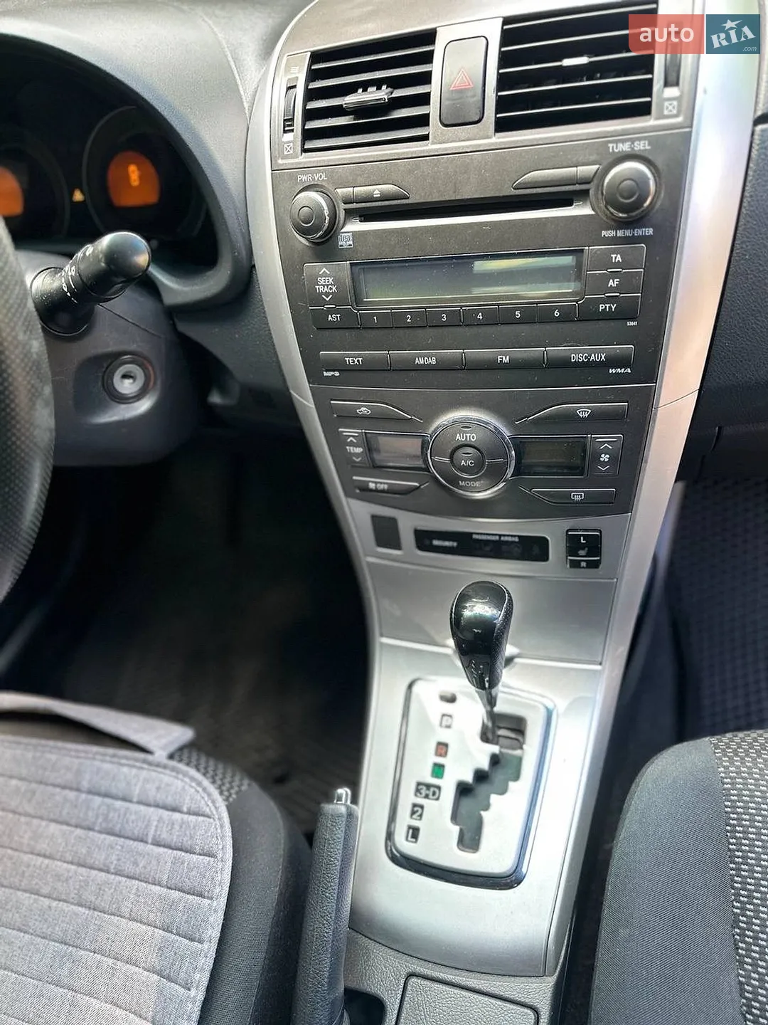 2012 Toyota Corolla - мініатюра 16