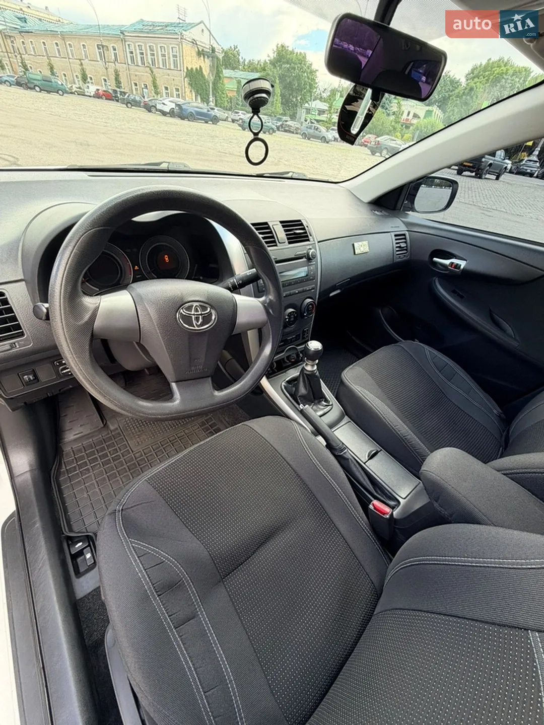 2011 Toyota Corolla - мініатюра 10