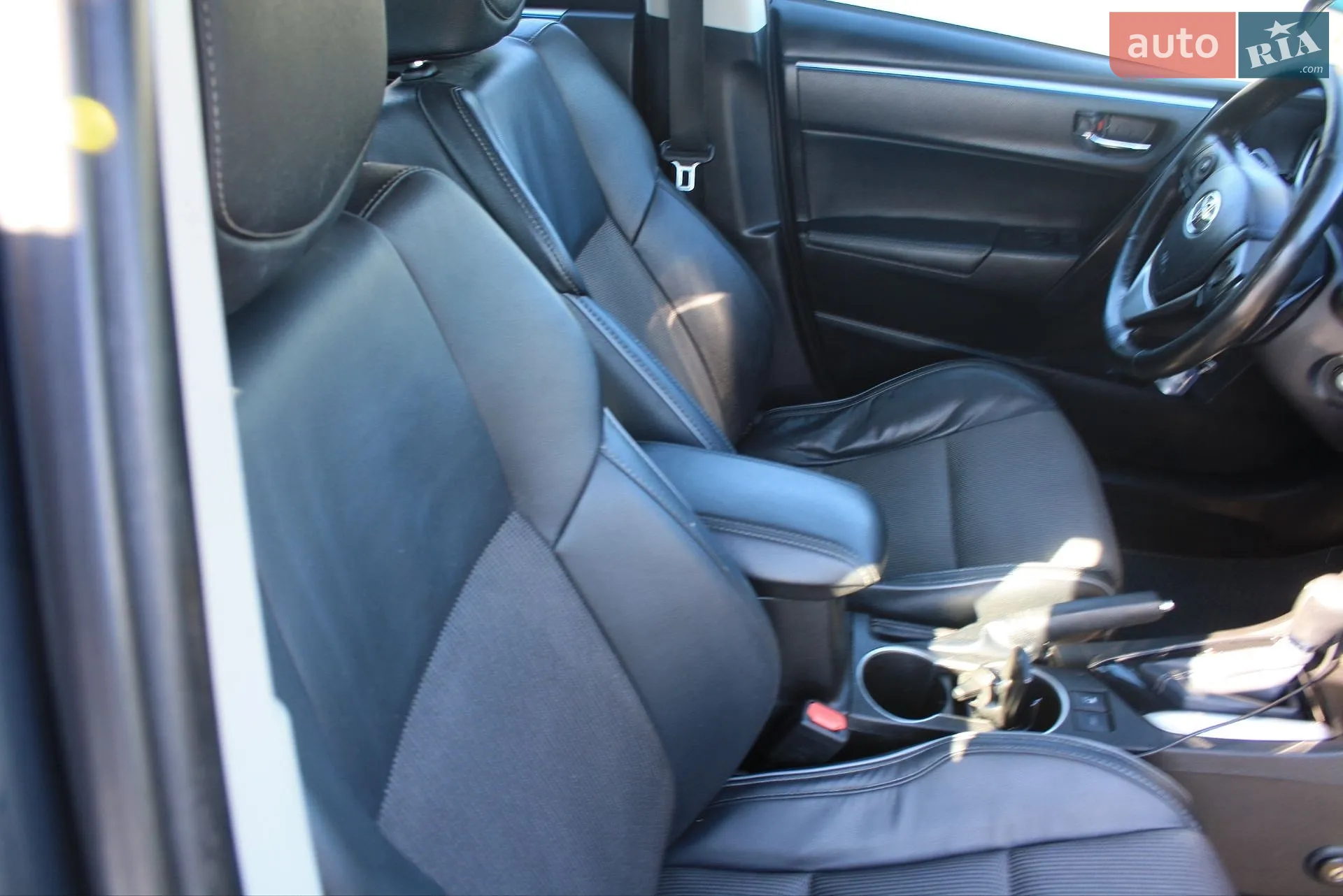 2015 Toyota Corolla - мініатюра 14