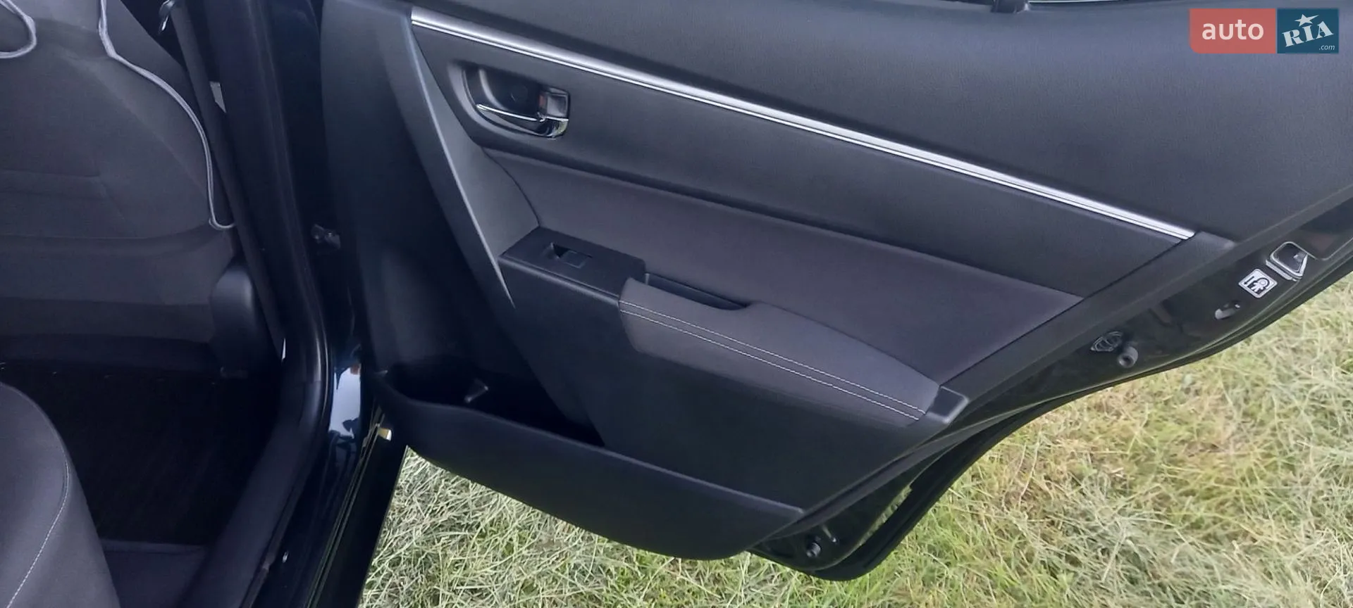 2013 Toyota Corolla - мініатюра 17