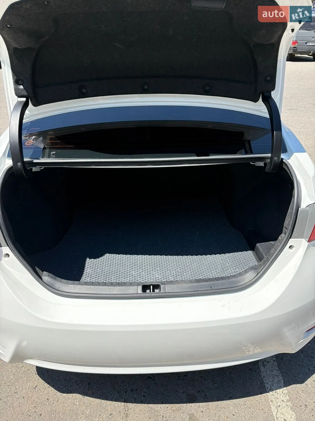 2018 Toyota Corolla - мініатюра 15
