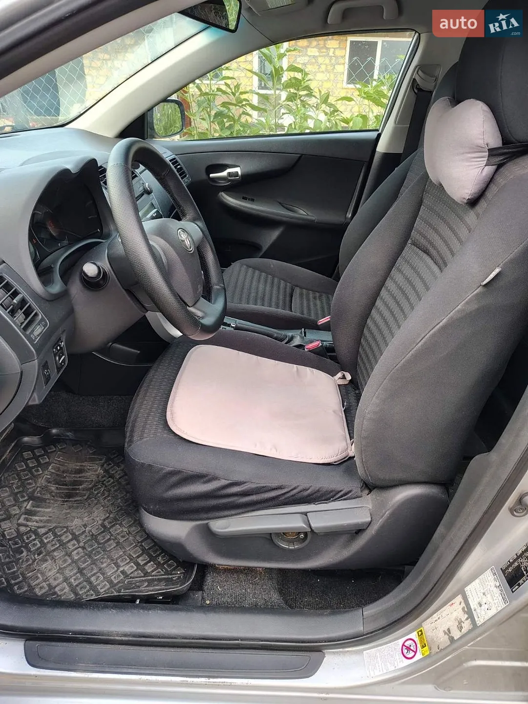 2011 Toyota Corolla - мініатюра 6