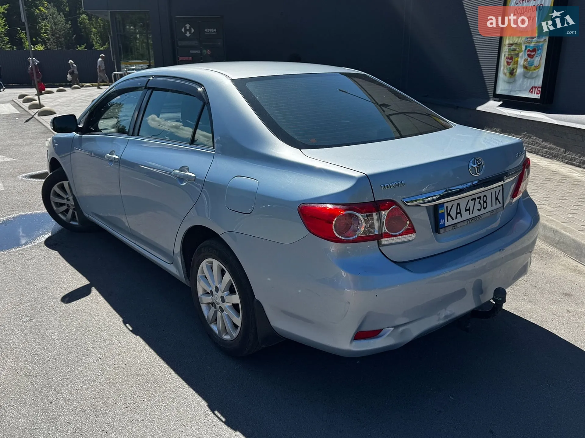 2010 Toyota Corolla - мініатюра 2