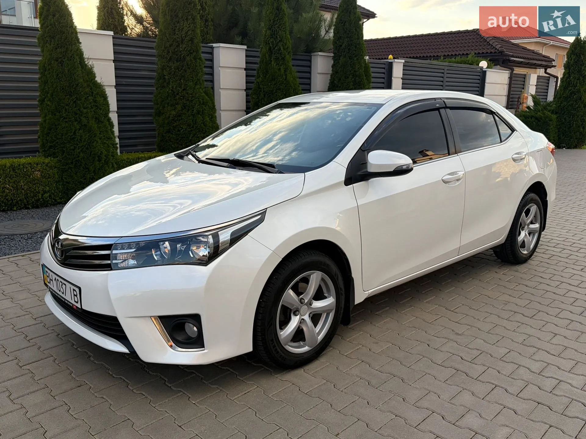 2013 Toyota Corolla - фото 1