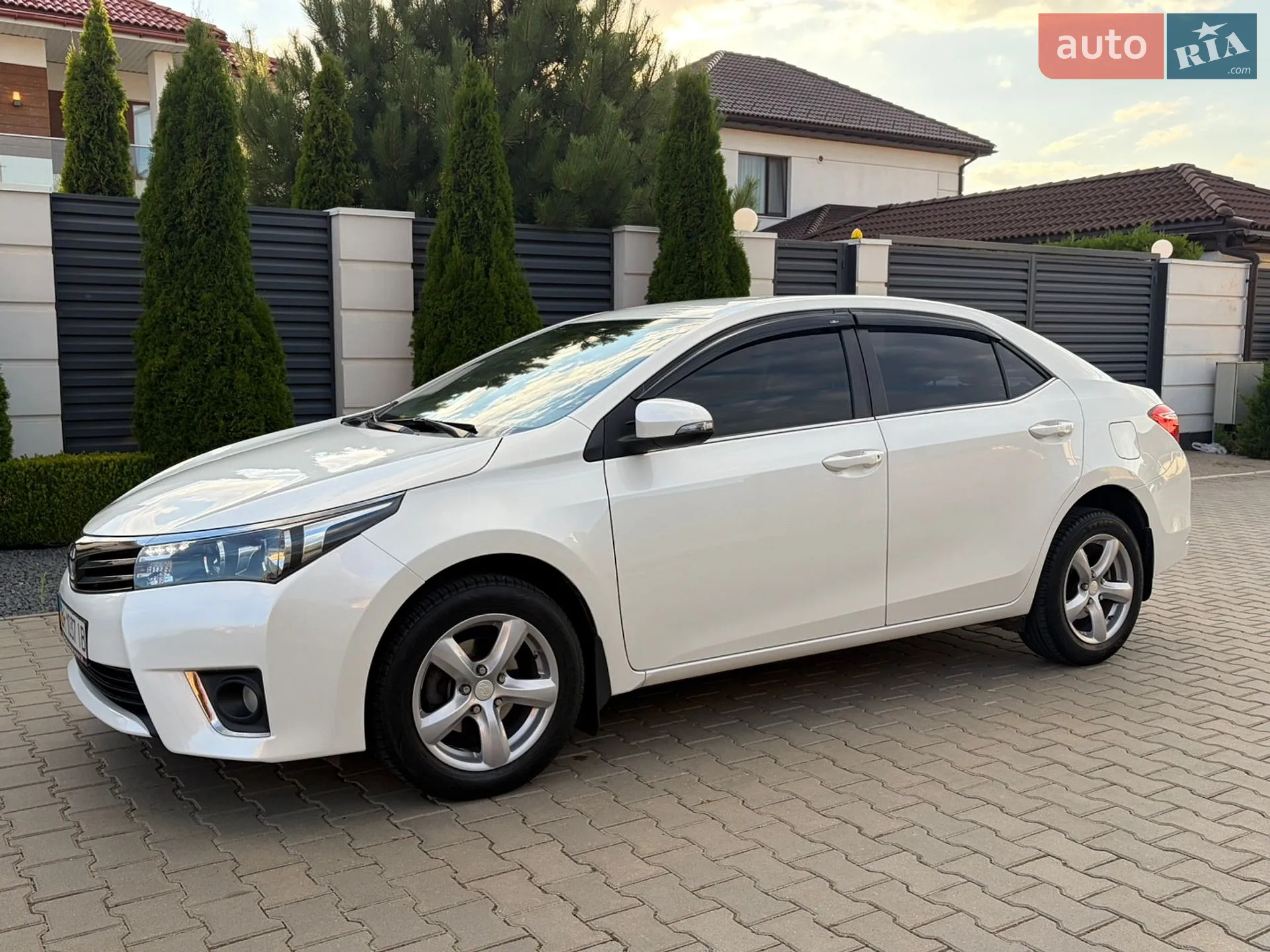 2013 Toyota Corolla - мініатюра 19