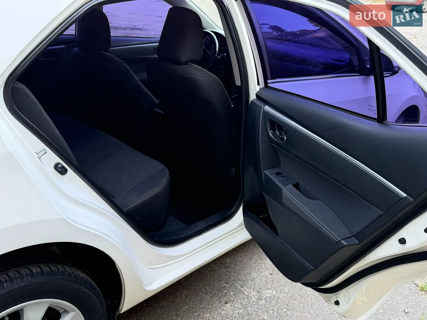 2015 Toyota Corolla - мініатюра 13