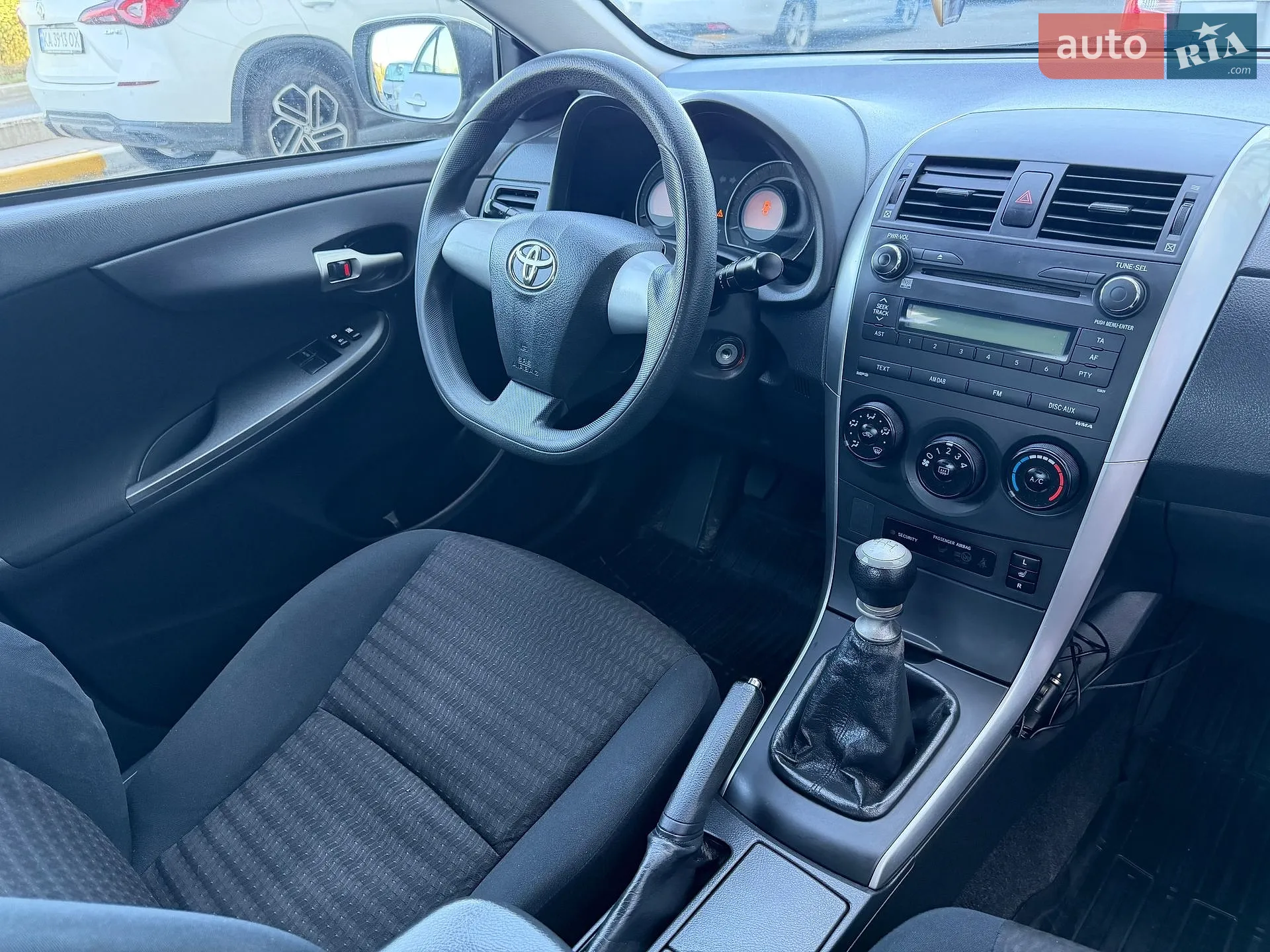 2011 Toyota Corolla - мініатюра 23