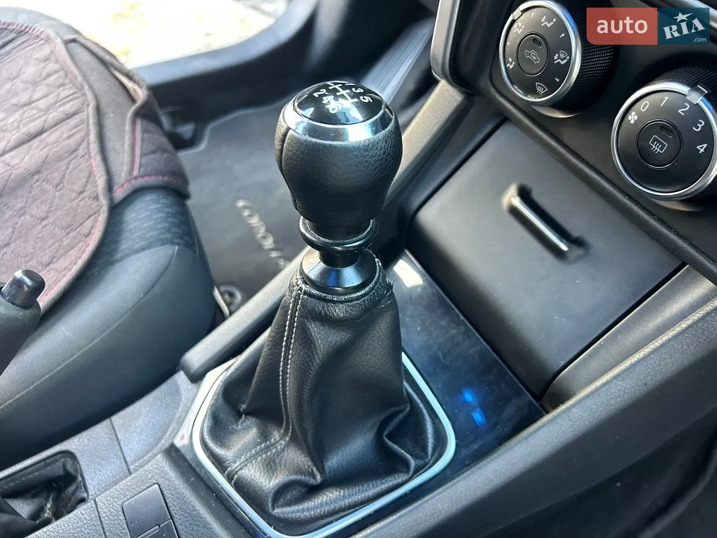 2016 Toyota Corolla - мініатюра 11