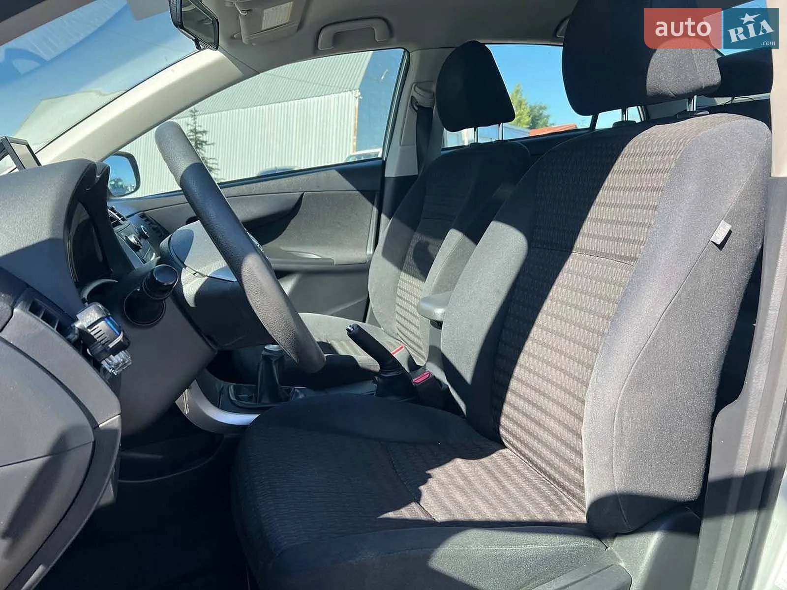 2011 Toyota Corolla - мініатюра 17
