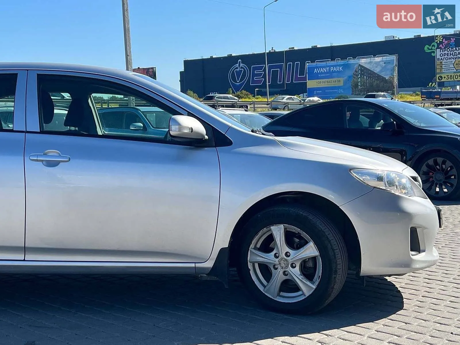 2011 Toyota Corolla - мініатюра 9