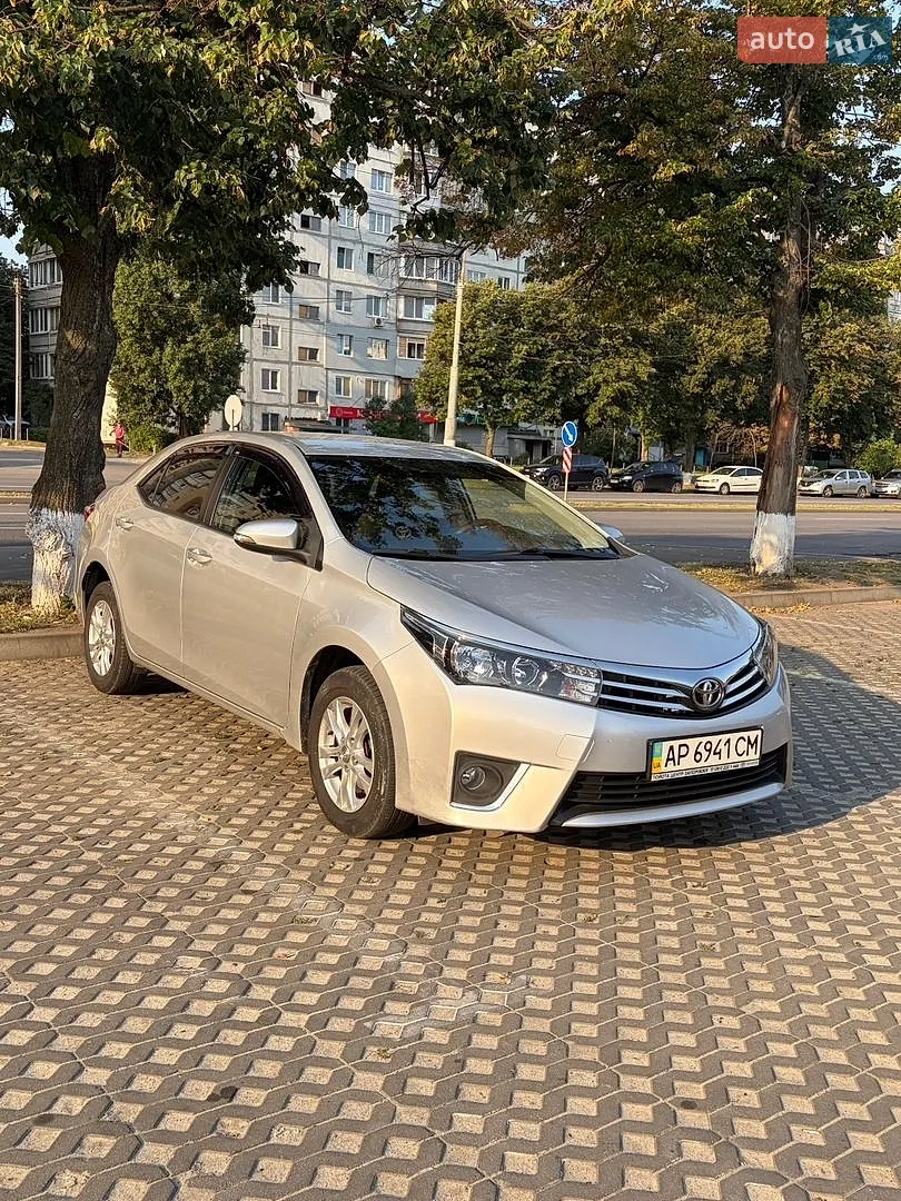 2013 Toyota Corolla - мініатюра 2