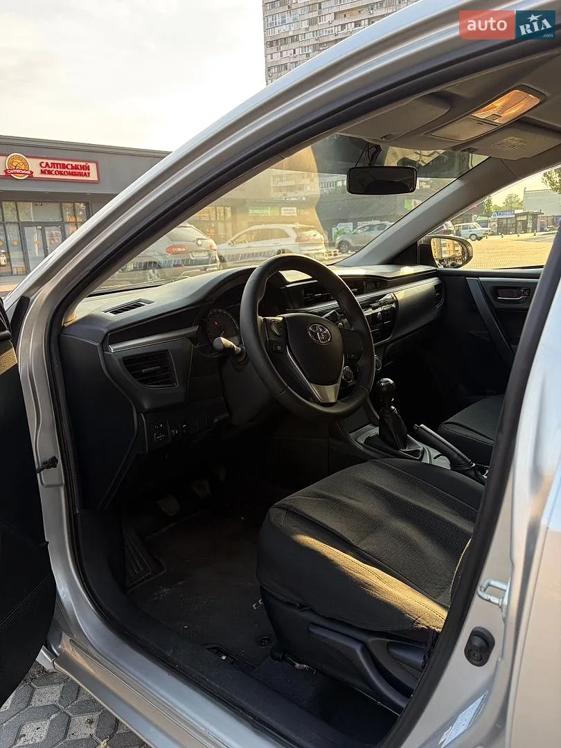 2013 Toyota Corolla - мініатюра 9