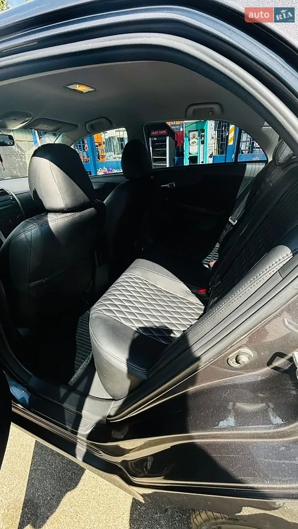 2013 Toyota Corolla - мініатюра 26
